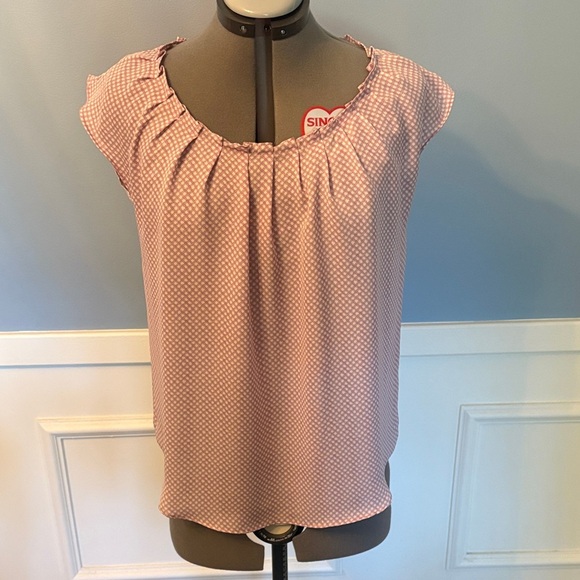Lavender and White Gingham Check Top with Pleated Neck and Tie Back - Picture 1 of 13